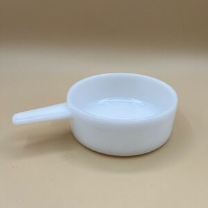 Vintage White Milk Glass 14oz Single Handle Soup Bowl Ramekin Ovenware  USA